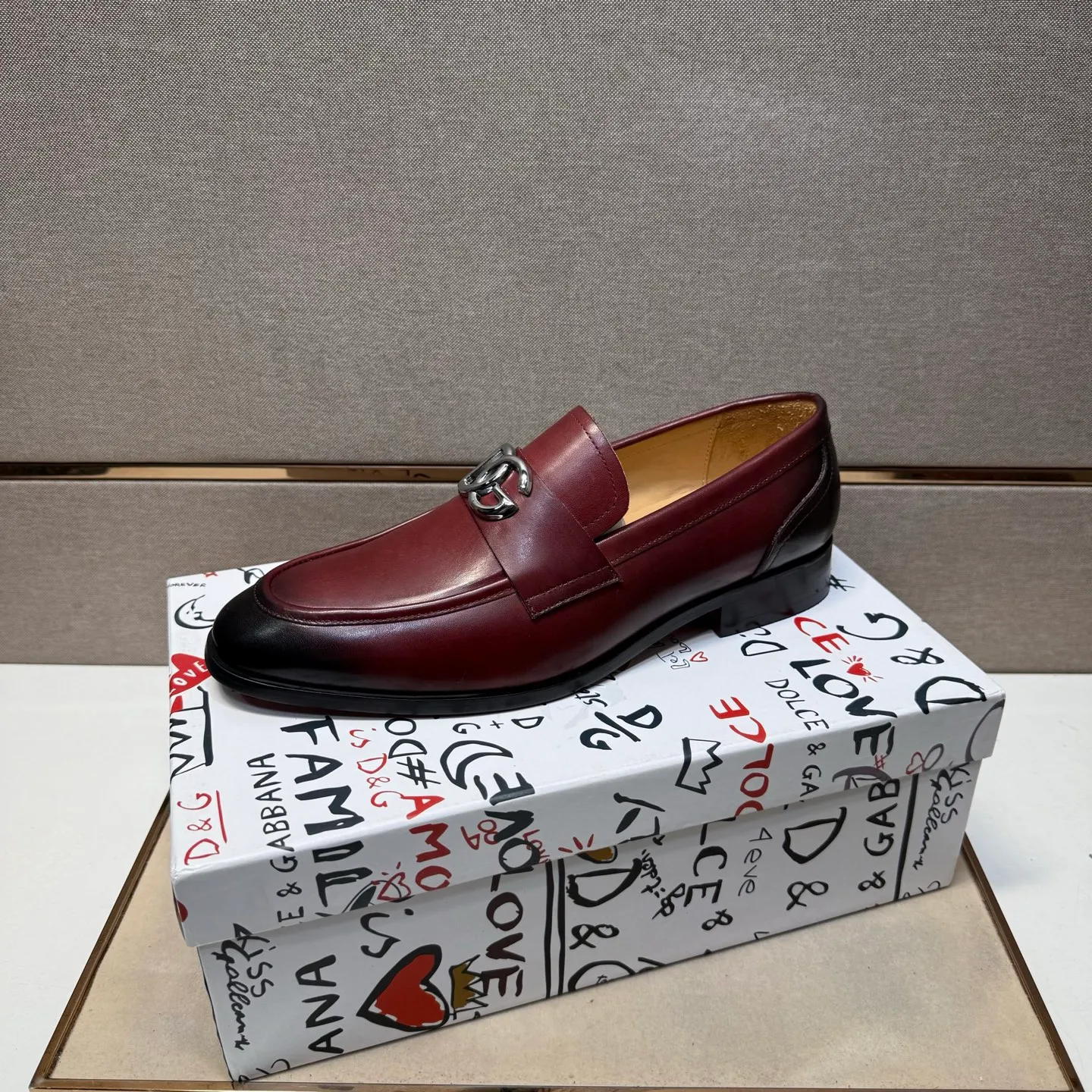 Men's men's shoes 💰pp520【DG～】Men's casual formal leather shoes 2025z cabinet sales simultaneously 🔶Size: 38-44#️⃣ 🔷2 colors🔜The upper is made of cowhide stitching ➕Cowhide lining, comfortable and breathable, sole: original comfortable, wear-resistant and non-slip outsole, ⚠️real thing📱photographed🎬real thing is better📢📢📢